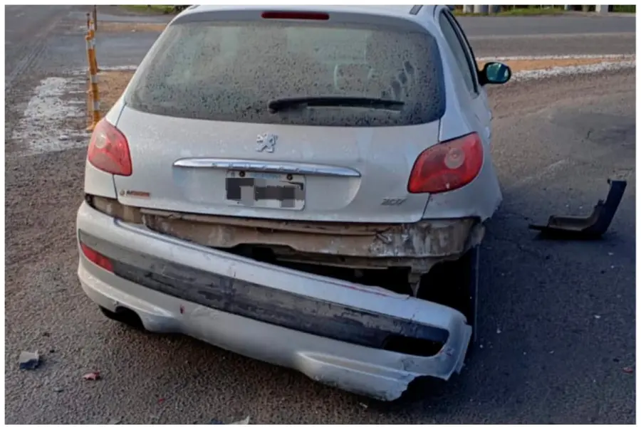 Siniestro vial en el acceso a General Ram&iacute;rez (foto Polic&iacute;a de Entre R&iacute;os)