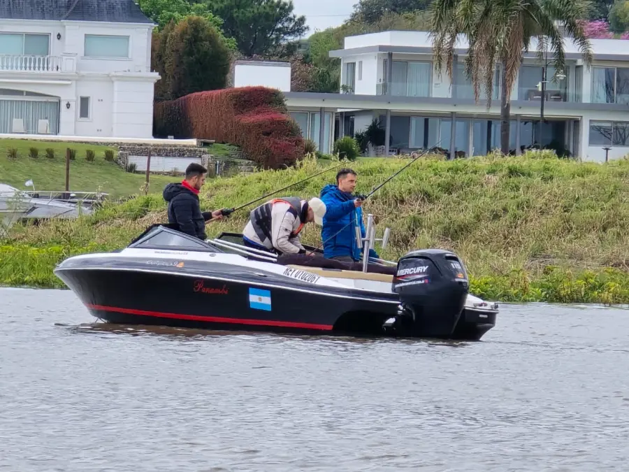 (gentileza Club N&aacute;utico Paran&aacute;)