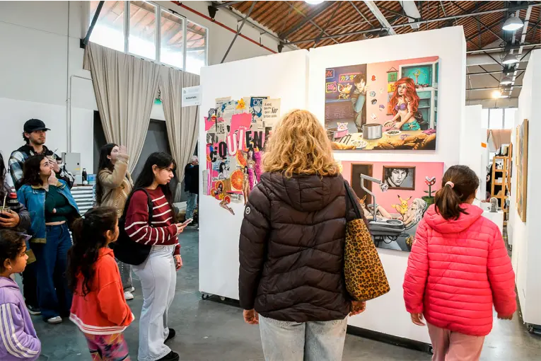 La Feria de Arte continúa este domingo con recorridos, charlas y una performance