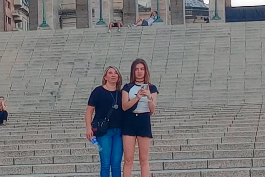 Tania Gandolfi, de 41, y a su hija Agustina Garc&iacute;a, de 17.