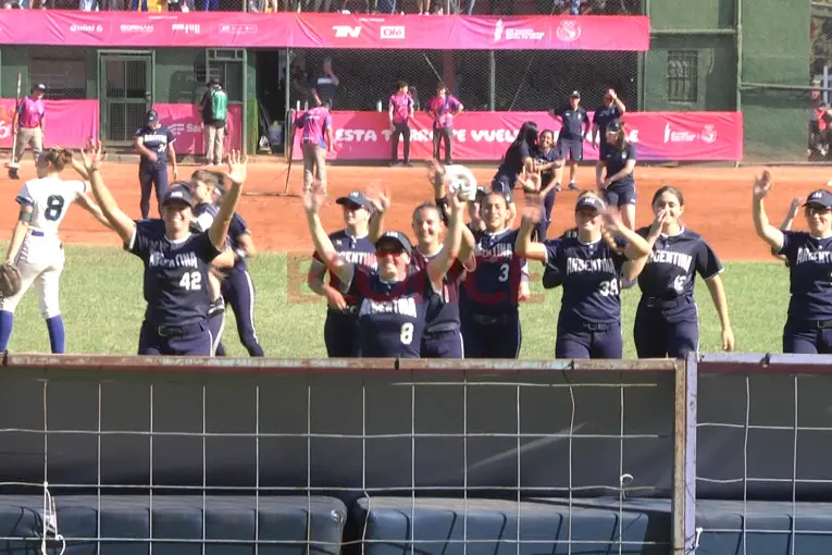 Argentina ganó el bronce en softbol femenino tras vencer a Perú