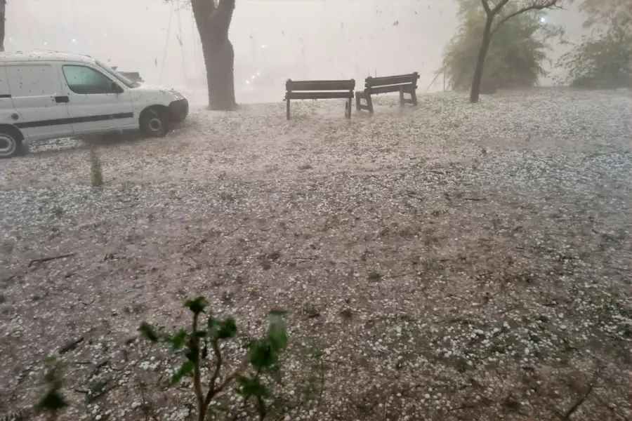 Granizo en el Club N&aacute;utico.