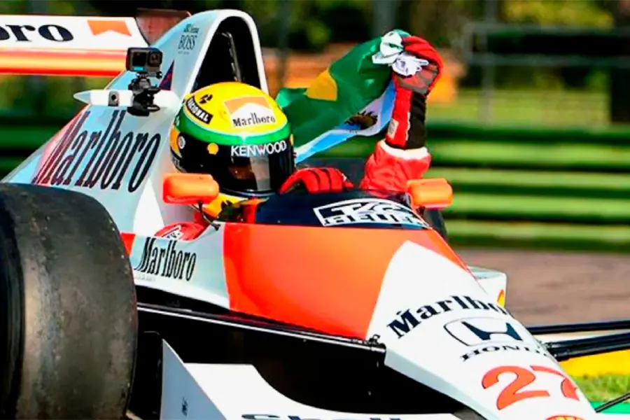 Tulio Crespi recre&oacute; los autos de Ayrton Senna que se vieron en la serie de Netflix.
