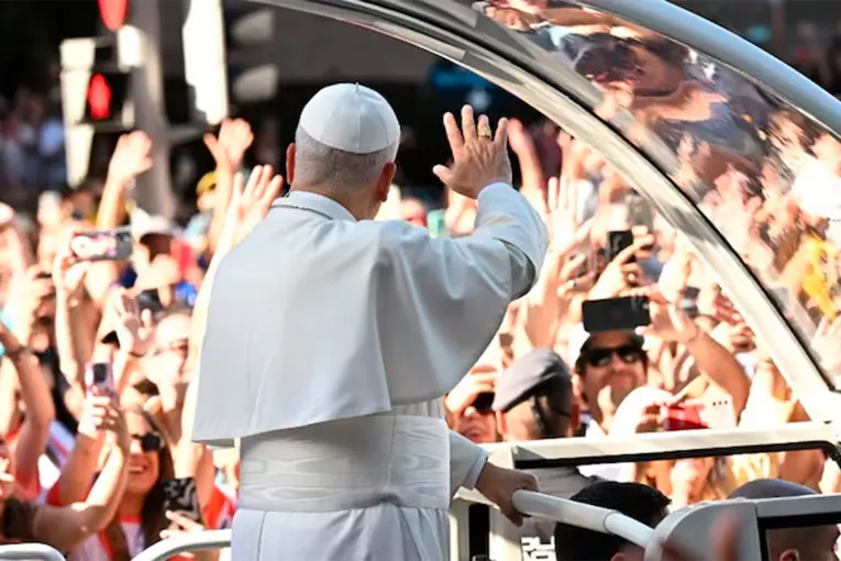 Finaliza la inscripción para ser voluntario durante la visita del Papa León XIV