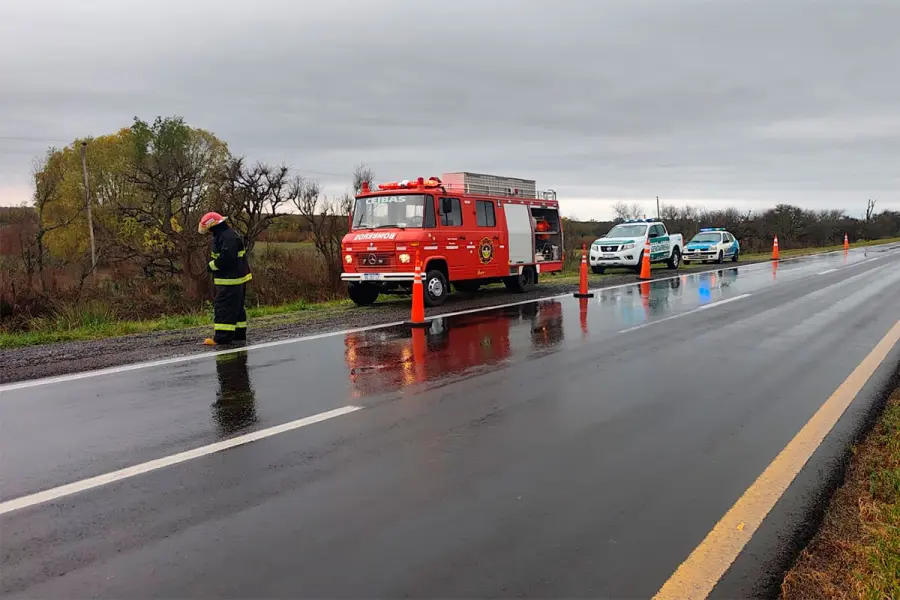 (Bomberos Voluntarios de Ceibas)