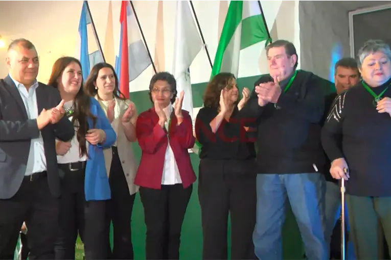 Club Atlético Oro Verde celebró sus 50 años y homenajeó a quienes hicieron su historia