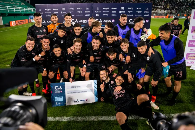 Platense hizo historia: venció a Estudiantes sobre el final y avanzó a semifinales de la Copa Argentina