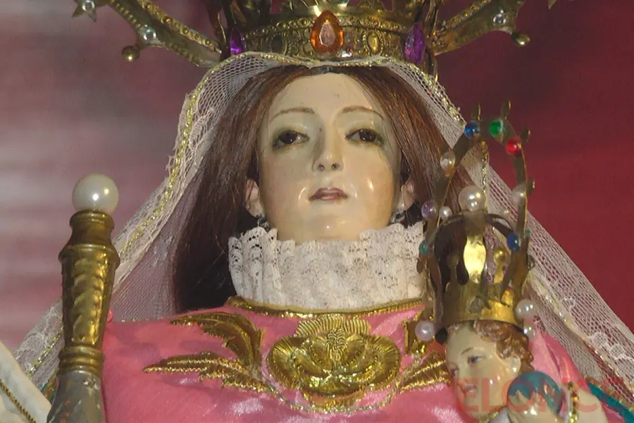 Imagen de la Virgen del Rosario (foto Elonce)