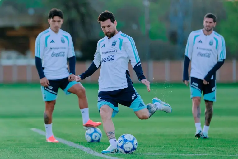 La Selección Argentina prepara el equipo para despedir a Messi: quiénes serían titulares