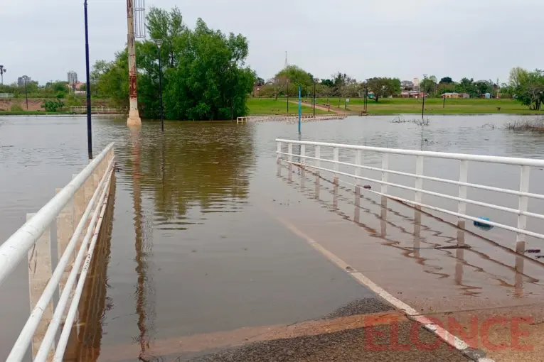 Advierten que la creciente del río Uruguay podría alcanzar el nivel de evacuación en Concordia