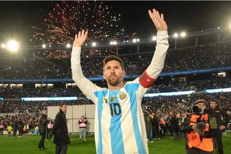 Messi cierra su ciclo en la Selección: más de 200 partidos, 125 goles y una Copa del Mundo