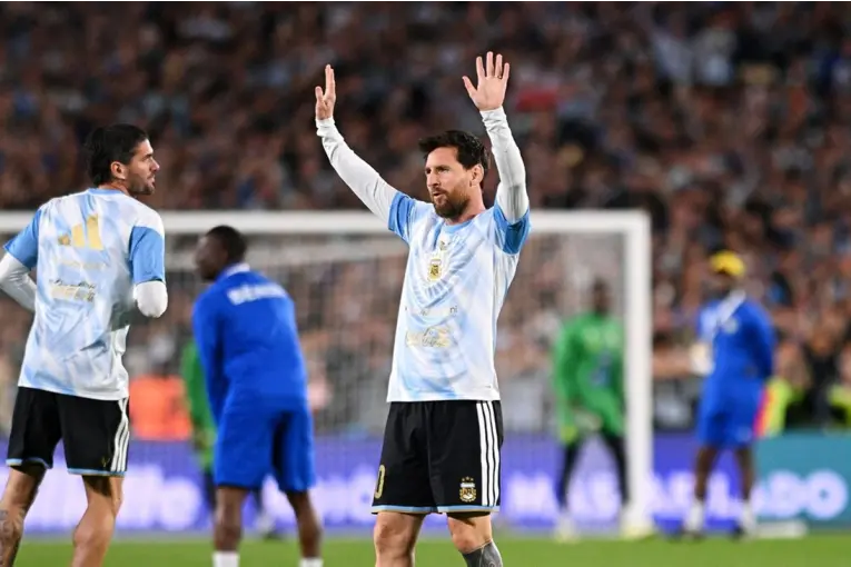 Messi se despide de la Selección en el Monumental: Argentina empata 0 a 0 con Benín