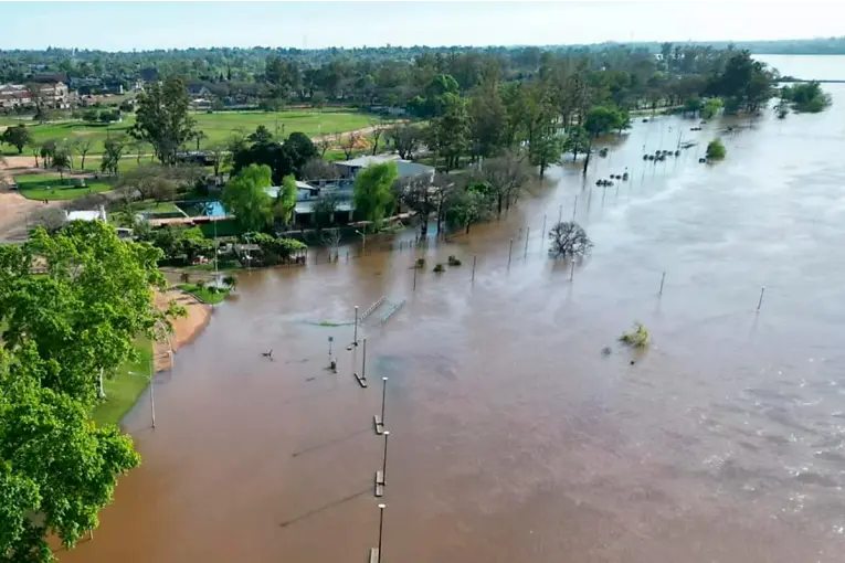 El río Uruguay seguirá creciendo y anticipan nuevas lluvias en la cuenca