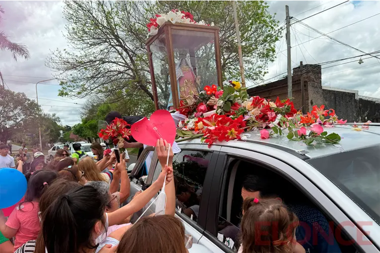La Virgen del Rosario llegó a la Parroquia Santa Ana: "Es un momento de emoción para toda la comunidad"