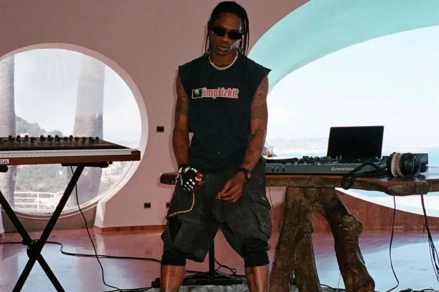Travis Scott.