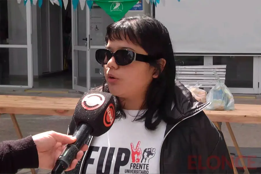 F&aacute;tima Pesoa, estudiante de la FTS (Elonce)