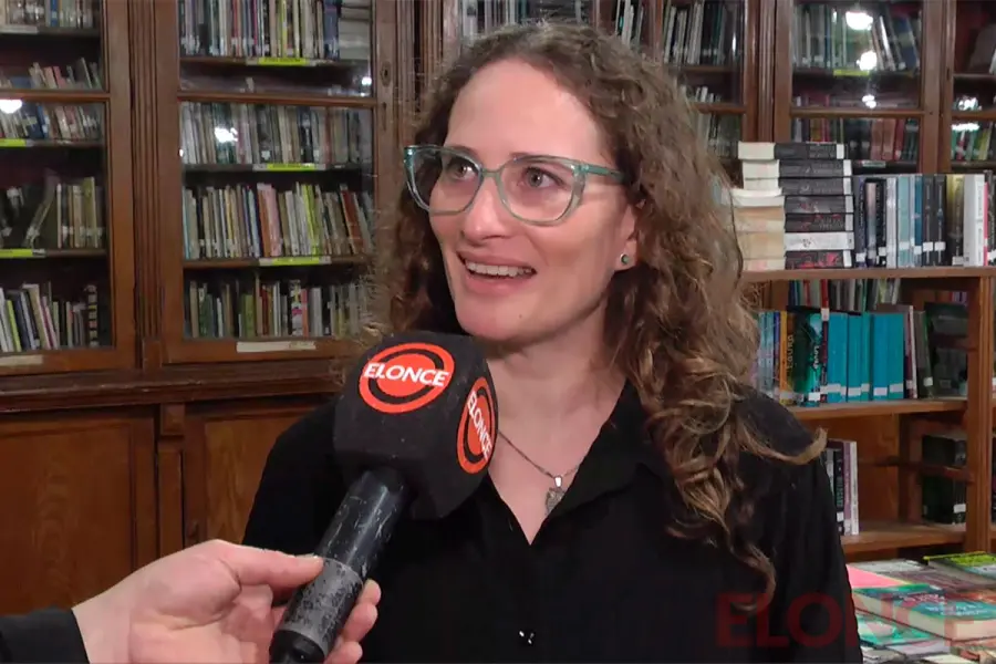 Bel&eacute;n Perezlindo, responsable de Comunicaci&oacute;n de la Biblioteca Popular (Elonce)