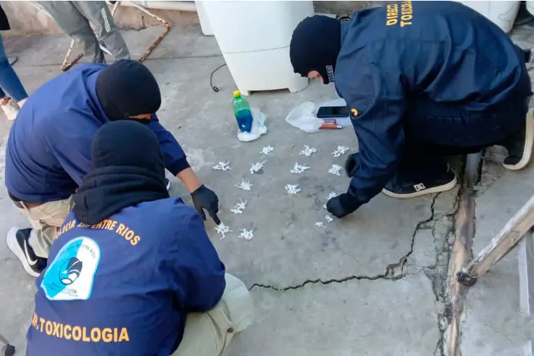 Investigaban el ingreso de drogas a la cárcel de Federal y detuvieron a tres mujeres tras allanamiento en Paraná