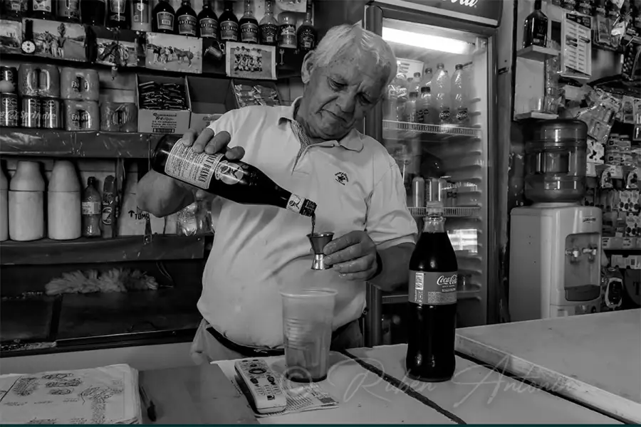&ldquo;Almacenes de Entre R&iacute;os&rdquo; (fuente Rub&eacute;n Antonin, fot&oacute;grafo)