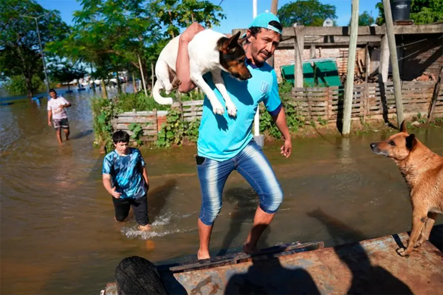 Inundaci&oacute;n r&eacute;cord en Itat&iacute; (foto Juano Tesone / Clar&iacute;n)