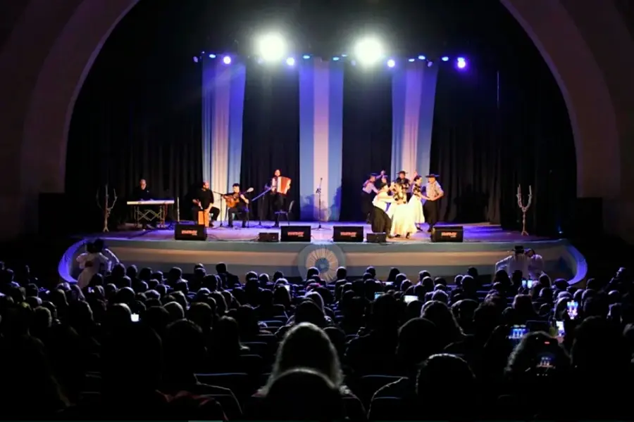 Teatro Ode&oacute;n de Concordia (foto Diario R&iacute;o Uruguay)