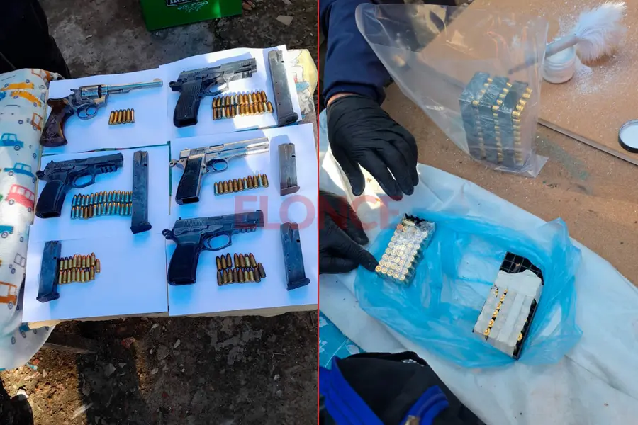Las armas incautadas en barrio Macarone (foto Elonce)