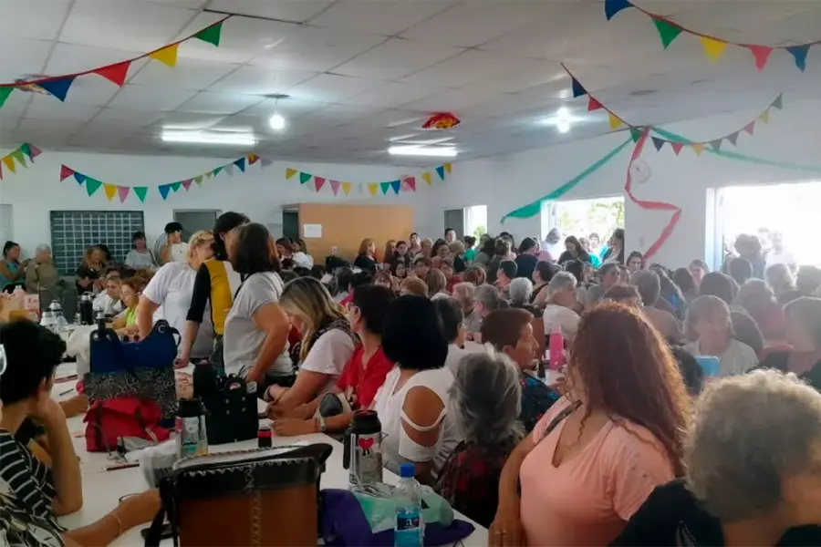 Bingo por el D&iacute;a de la Madre en Paran&aacute; (archivo archivo CIC Este II)