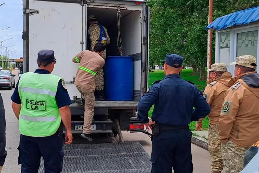 Decomiso de carne en mal estado en Paraná (foto Estación Plus Crespo)