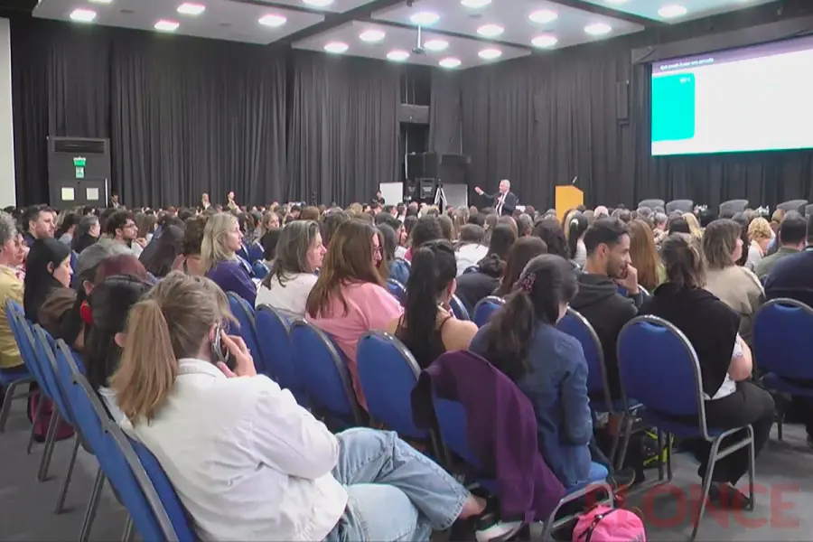 Congreso Provincial de Educaci&oacute;n Secundaria en Paran&aacute; (foto Elonce)